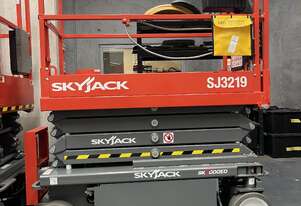 Skyjack SJ3219 - Brand New 19ft Electric Scissor Lift