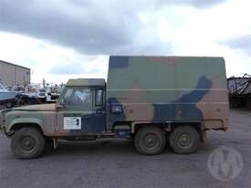 Land Rover Defender Military - picture2' - Click to enlarge