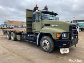 2001 Mack Fleetliner CH - picture0' - Click to enlarge