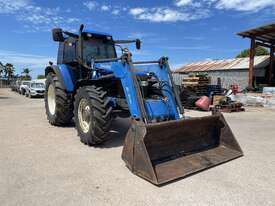 NEW HOLLAND TM125 WITH LOADER - picture0' - Click to enlarge