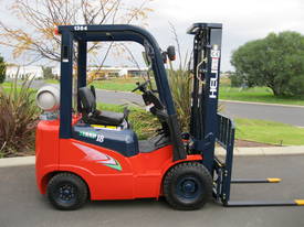 Heli 1.8t Green Series LPG Forklift(Nissan engine) - picture0' - Click to enlarge