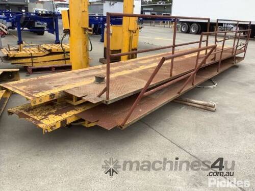 Ramcor Truck Hoist, Includes Ramps, 4x Hoist Posts & Power Pack