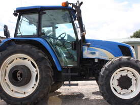 New Holland T5060 Cab 2013 - picture0' - Click to enlarge