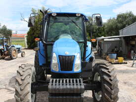 New Holland T5060 Cab 2013 - picture1' - Click to enlarge