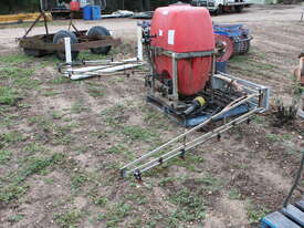 Silvan 400L Boom spray - picture0' - Click to enlarge