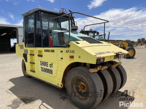 2010 Ammann AP240