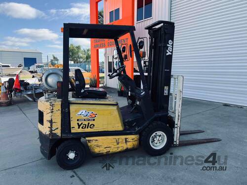 Container Mast Yale Forklift 