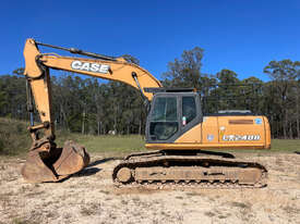 CASE CX240B Tracked-Excav Excavator - picture0' - Click to enlarge