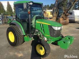 John Deere 4066R - picture0' - Click to enlarge