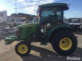 John Deere 4066R - picture1' - Click to enlarge