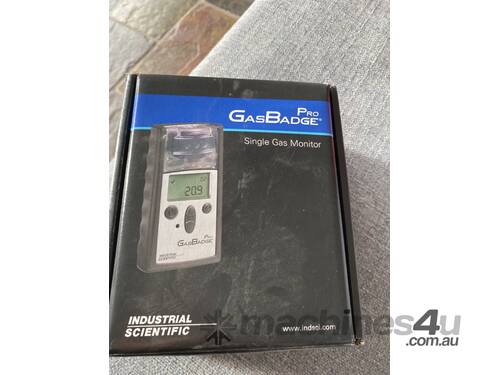 GasBadge Pro Ammonia NH3 Gas Monitor