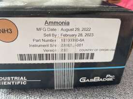 GasBadge Pro Ammonia NH3 Gas Monitor - picture2' - Click to enlarge