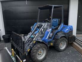 Multione Loader - picture0' - Click to enlarge