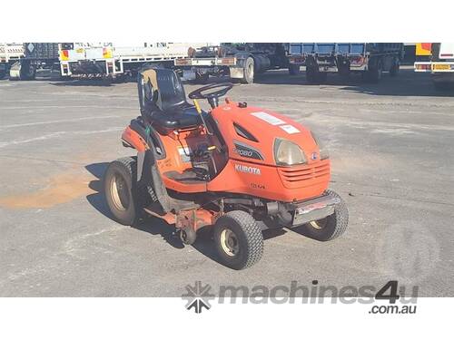 Kubota T2080