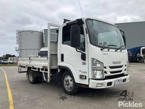 2016 Isuzu NLR 45-150 Table Top