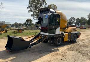 FARMTECH LZ3500 SELF PROPELLED/LOADING CEMENT MIXER