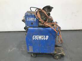 1 x Cigweld 330SE 2RSE Transmig - picture0' - Click to enlarge