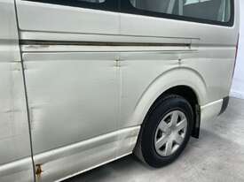 2009 Toyota Hiace Commuter (12-Seater) (Diesel) - picture1' - Click to enlarge