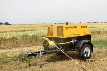 176CFM Rotary Screw Compressor, Diesel Driven, Mounted on Standard Trailer with Blowgun and Hose ree