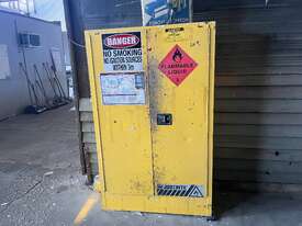 Justrite Flammable Cabinet With Contents - picture0' - Click to enlarge