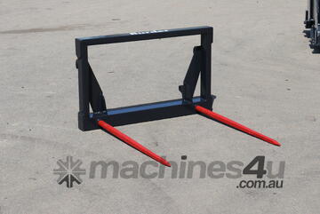 Burder 'Titan' Series Round Bale Fork with Euro Hitch + 2 x 1240mm long tines