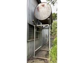 2000L OVERHEAD DIESEL TANK ON STAND - picture0' - Click to enlarge