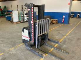 Crown SHR 5500 Series Walk Behind Forklift - picture0' - Click to enlarge