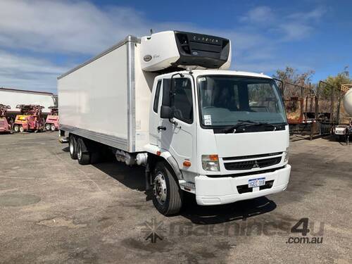 2010 Mitsubishi Fighter FN600 Refrigerated Pantech