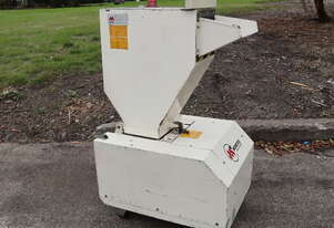 Industrial 2.2kW Plastic Granulator - Moretto ML14/20