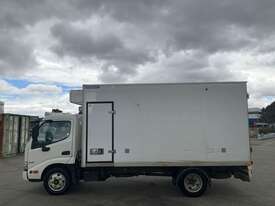 2020 Hino 300 616 Refrigerated Pantech - picture2' - Click to enlarge