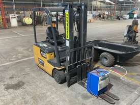 2015 Caterpillar Electric Forklift (Sit on) - picture0' - Click to enlarge