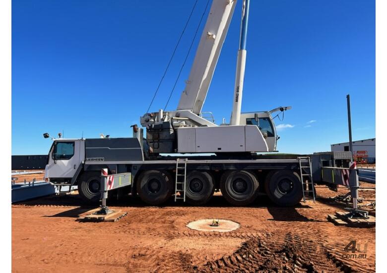 caption GLEASON CRANES 2009 LIEBHERR LTM 1095-5.1 ALL TERRAIN CRANE