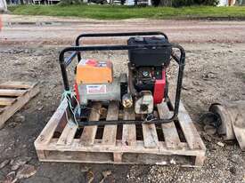 SINCRO EW 200 AC GENERATOR/ WELDER  - picture1' - Click to enlarge