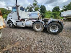 2006 Sterling    6x4 Prime Mover - picture2' - Click to enlarge