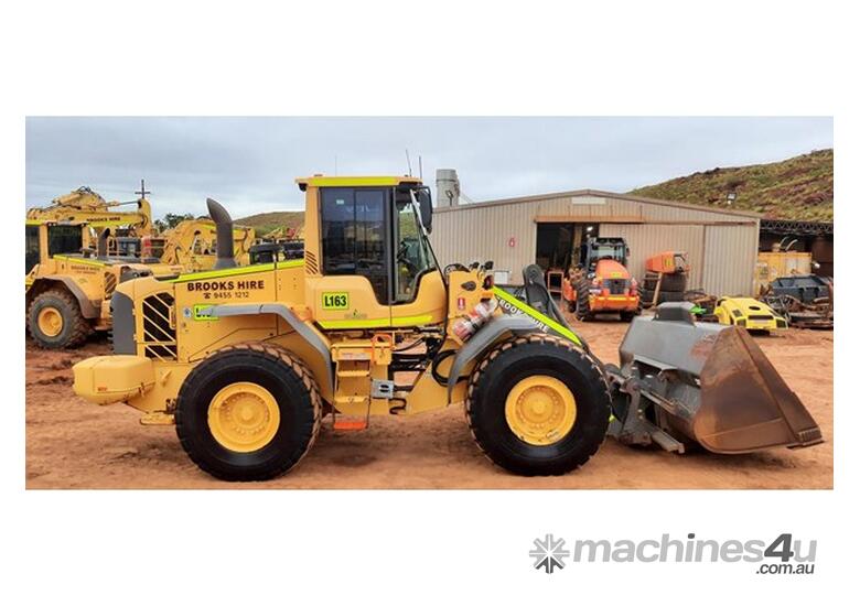 caption 2017 VOLVO L110F | 8000Hrs | FOR SALE