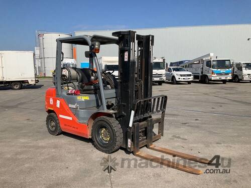 2012 Toyota 32-8FG25 Counter Balance Forklift