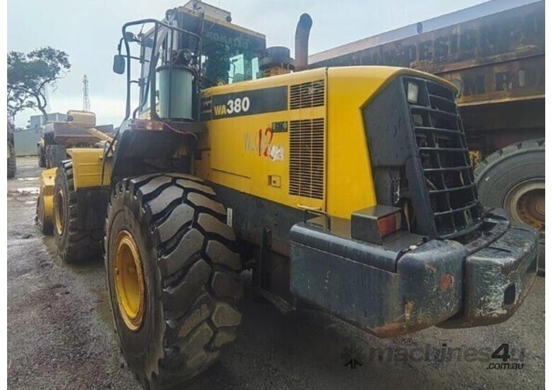 caption Komatsu WA380-6 Wheeled Loader