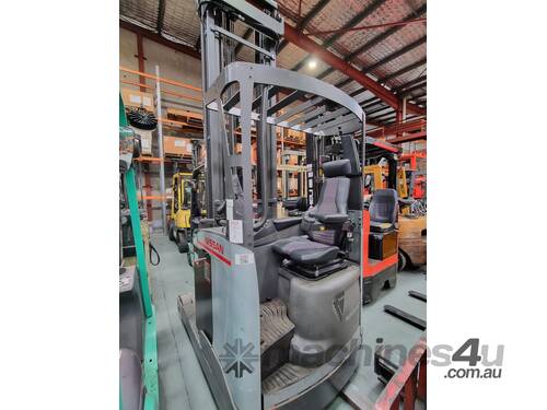 2013 Nissan UMS82756 Reach Forklift