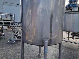 McLaine STAINLESS STEEL TANK ON LEGS - picture0' - Click to enlarge