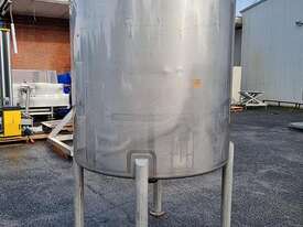 McLaine STAINLESS STEEL TANK ON LEGS - picture1' - Click to enlarge