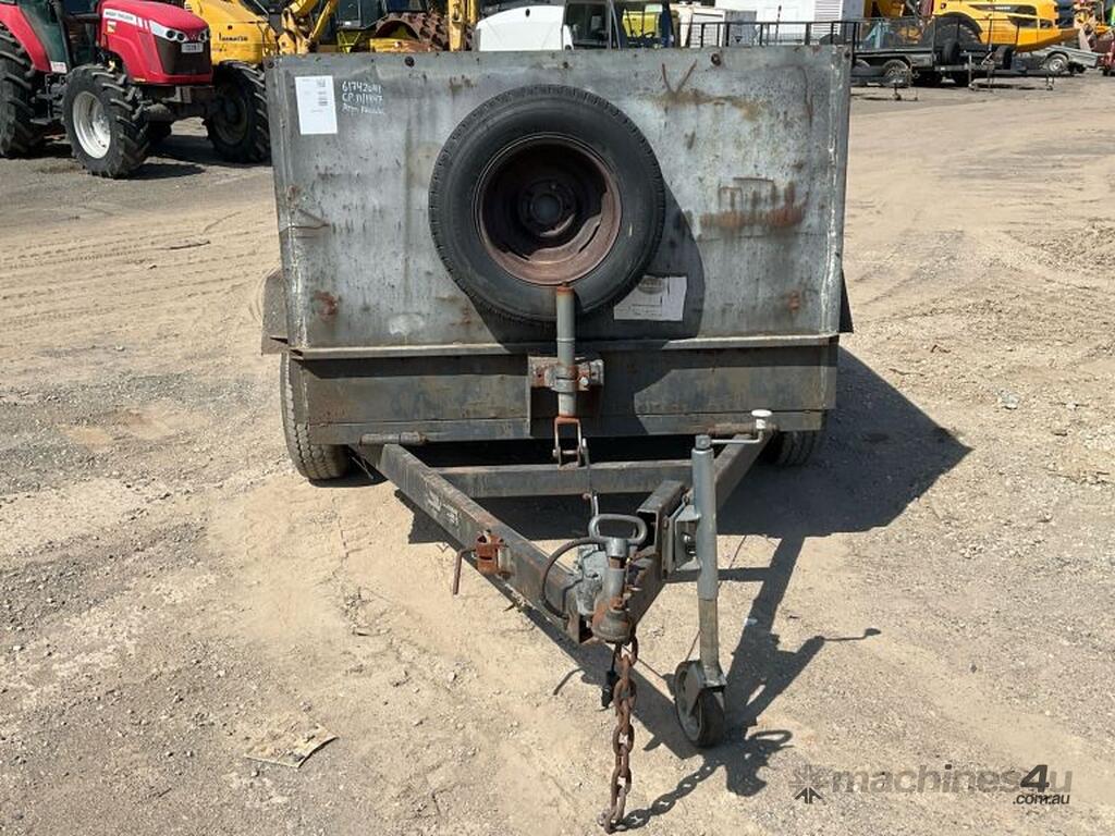 Buy Used 1997 unbranded 1997 Unbranded Tandem Axle Tilting Plant