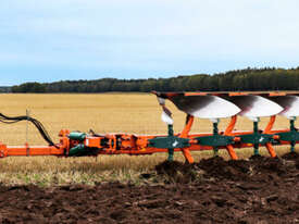 Kubota Reversible Plough RS7005V Series - picture0' - Click to enlarge