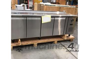 GN4100TN TROPICALISED 4 Door Gastronorm Bench Fridge