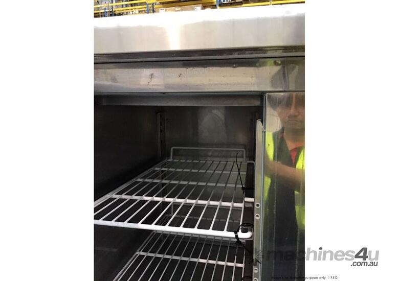 GN4100TN TROPICALISED 4 Door Gastronorm Bench Fridge