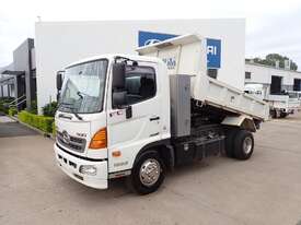 HINO FC - picture0' - Click to enlarge