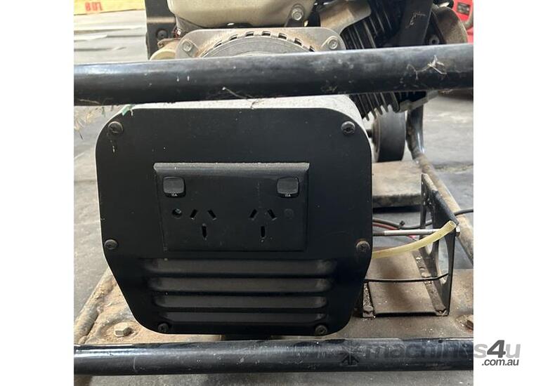 caption POWERLITE GENERATOR
