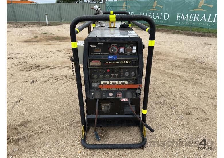 caption LINCOLN ELECTRIC VANTAGE 580 WELDER