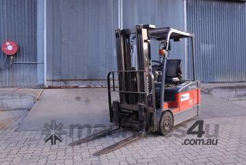 2T Electric Forklift for   in Tasmania