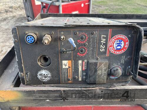 caption Lincoln Electric IdealArc DC600 & Lincoln Electric LN-25 Wire Feeder