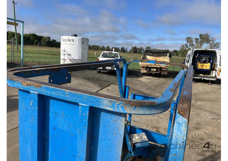caption 2017 Genie GS 1932 Scissor Lift (Electric)